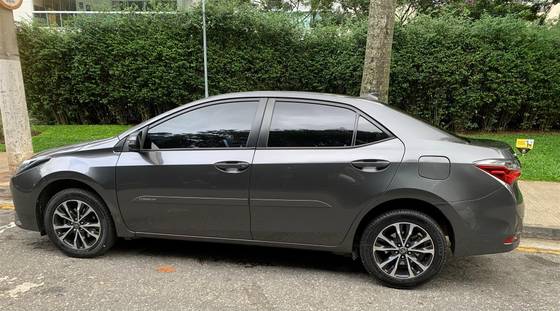 TOYOTA COROLLA 1.8 GLI 16V FLEX 4P AUTOMÁTICO